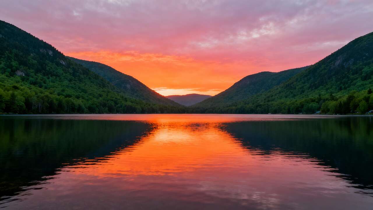 This Upstate New York Town Is a 3-Hour Drive to the Epicenter of Autumn in America